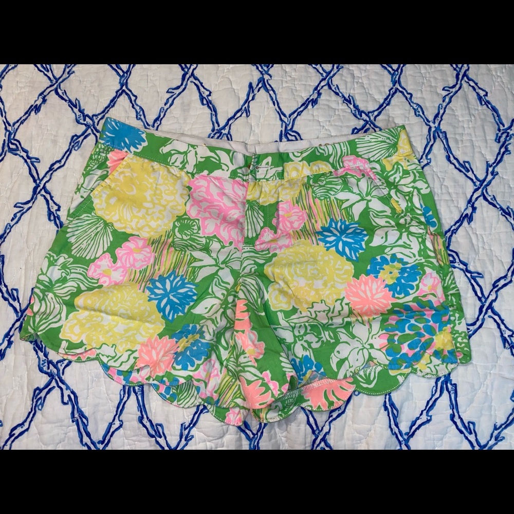 HIBISCUS STROLL Buttercup short